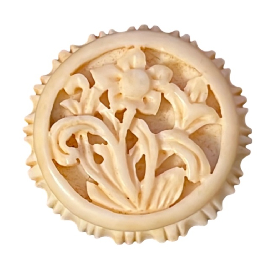 Antique Victorian Floral Hand Carved Ivory Bone Circle Cameo Brooch